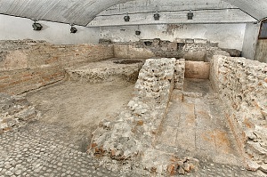 L'area archeologica in via Santa Valeria 3-5.